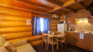 Гостевой дом Самая Ладога Приозерск Коттедж стандарт с 2 односпальными и 1 двуспальной кроватью-15