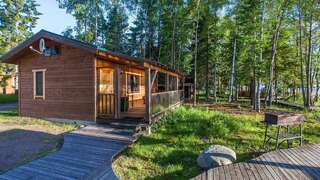 Гостевой дом Самая Ладога Приозерск Коттедж стандарт с 2 односпальными и 2 двуспальными кроватями-1