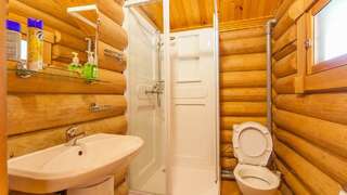 Гостевой дом Самая Ладога Приозерск Коттедж стандарт с 2 односпальными и 1 двуспальной кроватью-11