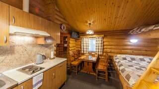 Гостевой дом Самая Ладога Приозерск Коттедж стандарт с 2 односпальными и 1 двуспальной кроватью-8