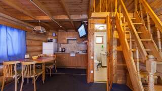 Гостевой дом Самая Ладога Приозерск Коттедж стандарт с 2 односпальными и 1 двуспальной кроватью-12